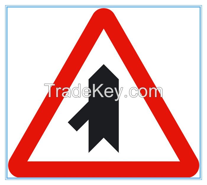 Botswana road traffic merging sign, Botswana road traffic merging signal