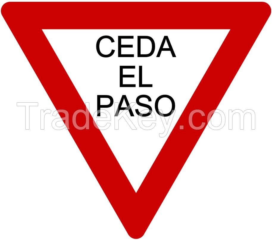 Panama road traffic yield sign, Panama road traffic yield signal