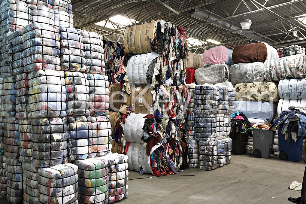 Cheap Price Wholesale Second Hand Clothes Garments in Bales