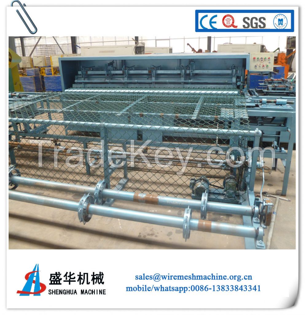 Full automatic Chain link fence machine(mesh size:25x25--200x200mm)