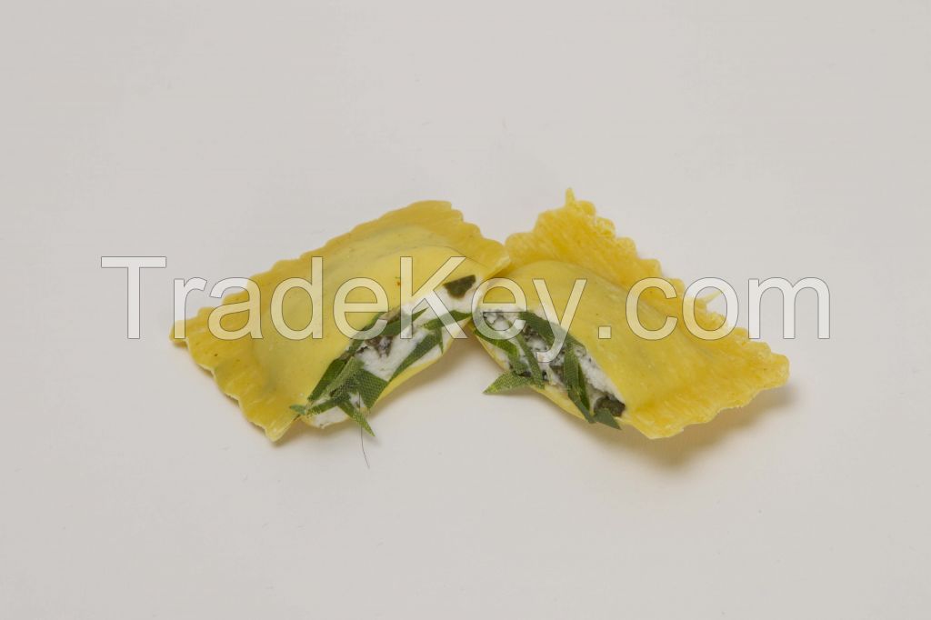 Ravioli filled with Greek white cheese and spinach(squere)