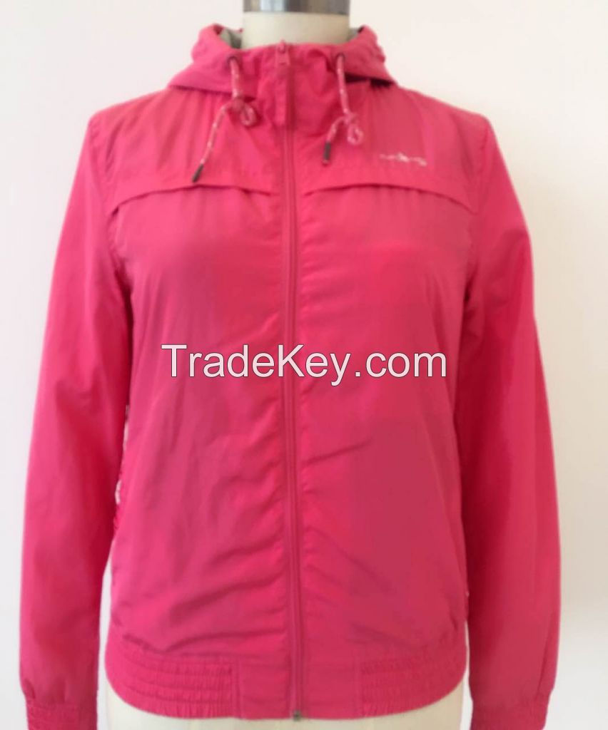 Red Women Rain Ski Jackt Water Proof Mountain Outdoor Wear Rain Jacket