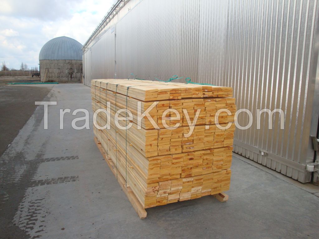 KD pine sawn timber