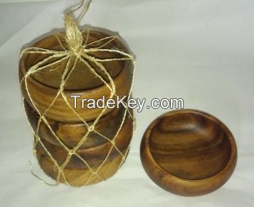 ACACIA WOODEN TABLEWARE