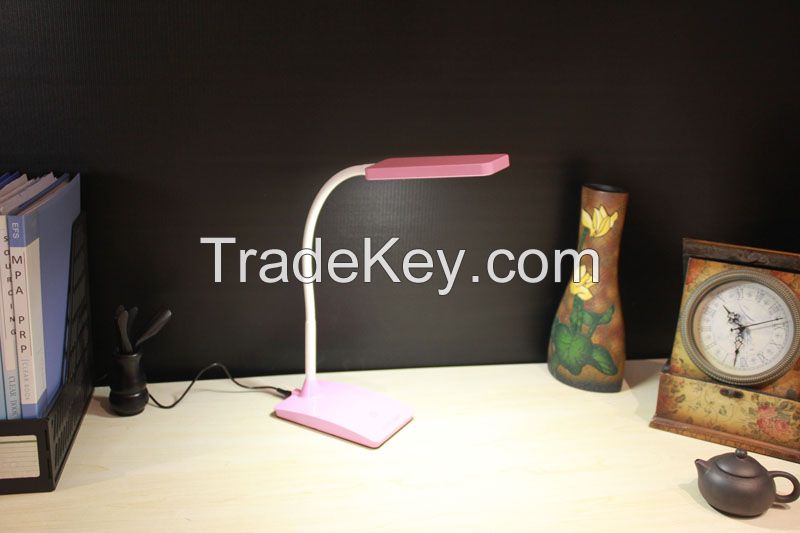Popular 3 levels dimmable CCT changeable led Desk Lamp