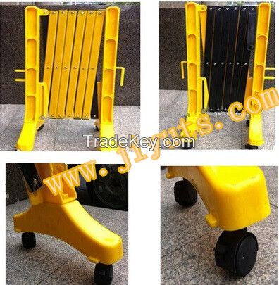 Plastic Expandable Barrier