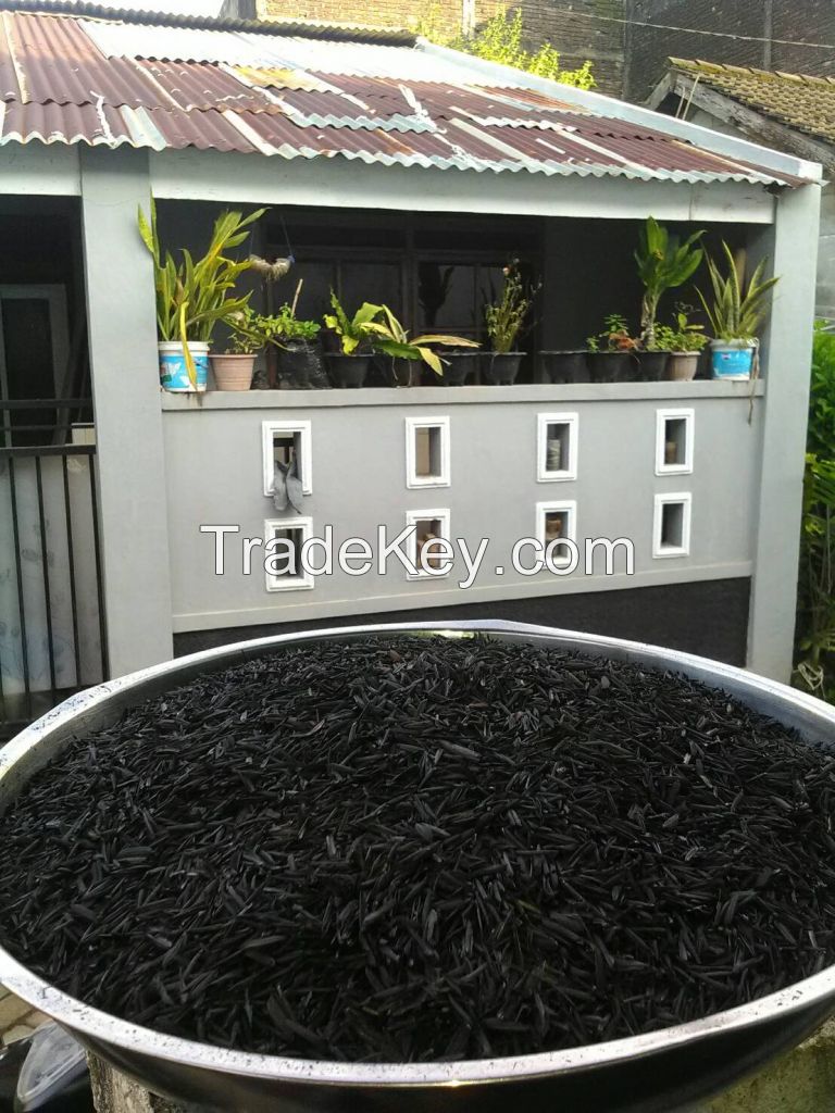 charcoal  rice husk (Arang sekam padi)