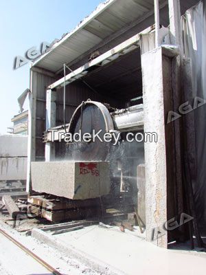 Granite block cutting machine