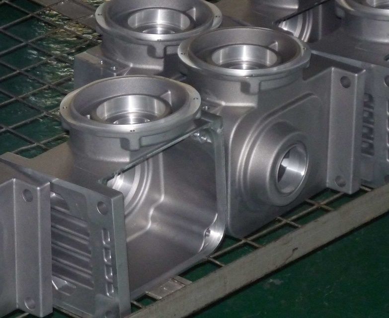 Turbine worm reducer housing