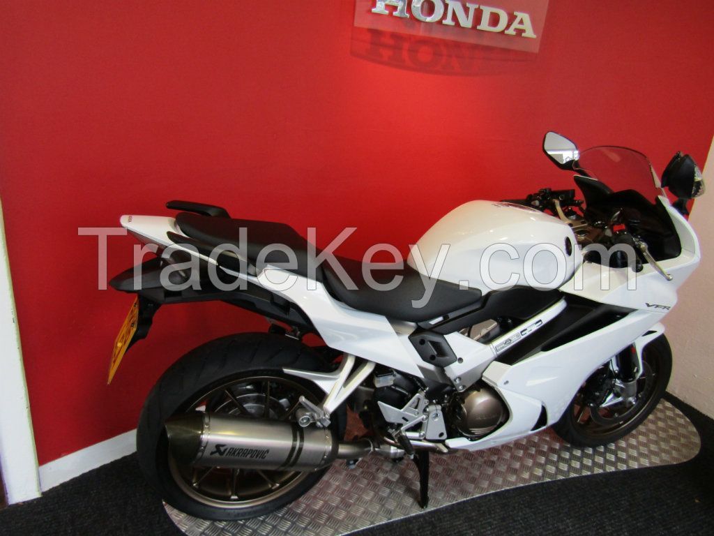 HONDA VFR800F