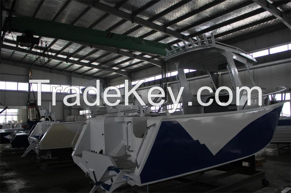 6.25m CE certification Aluminum Boat with center cabin