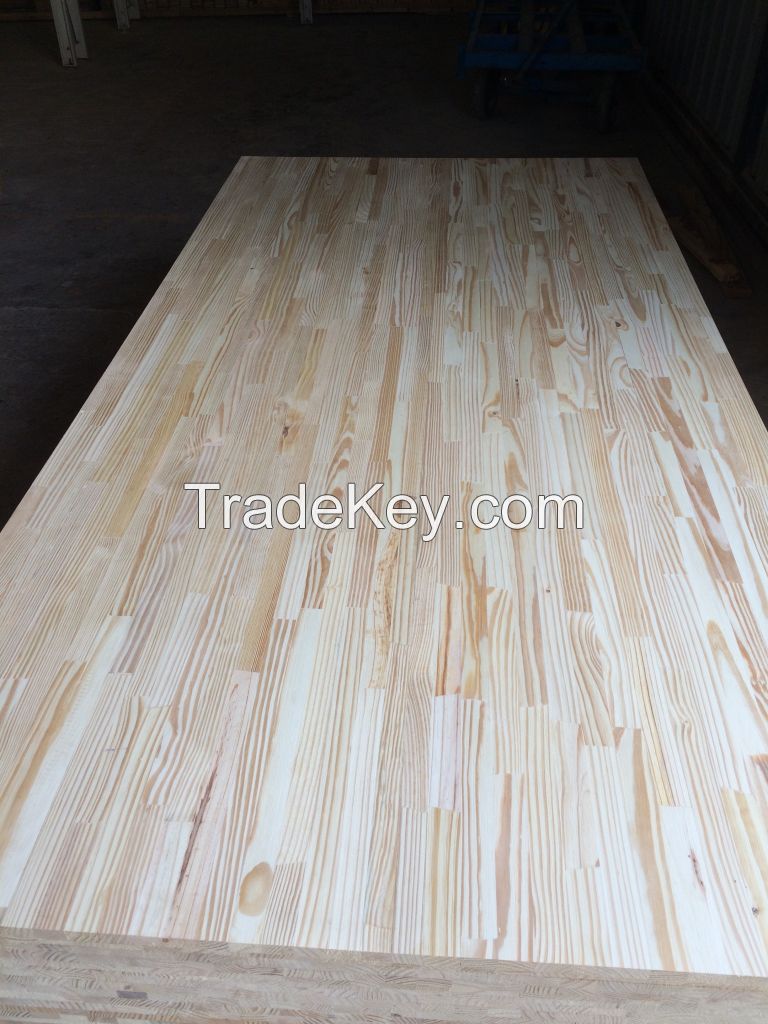 Southern yellow Pine Board ( Canadian Species )