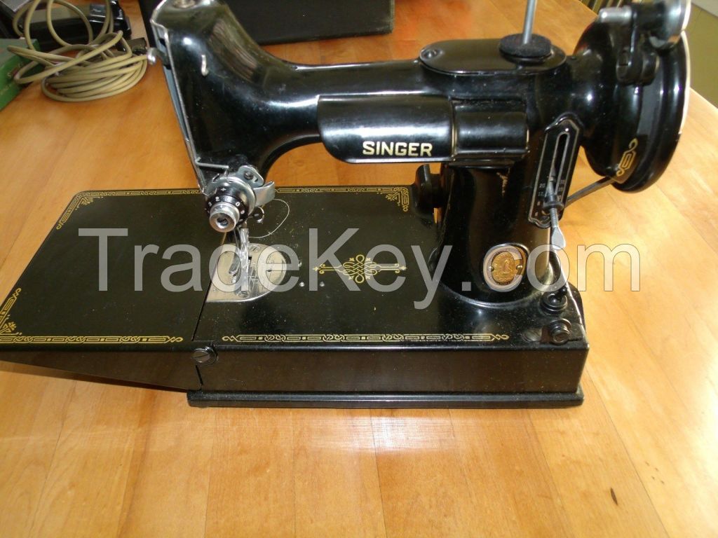 OLD Singer sewing machines manufactured up to 1949, marked AK47/8047, AK48/8048 and AK49/8049 on the metl bars