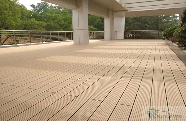 Hollow WPC Decking/Composite decking; Wood Grain Surface &amp; Anti-slip Small Groove Side