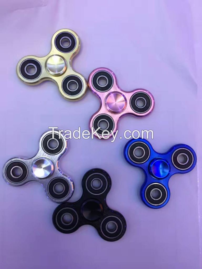 Hand Spinner Fidget Toy, Comroll Tri-Spinner Fidget Toy for Fun, ADD, ADHD, Anxiety, Autism, and Killing Time, Fidget Spinner Black with Ultra Fast Bearing