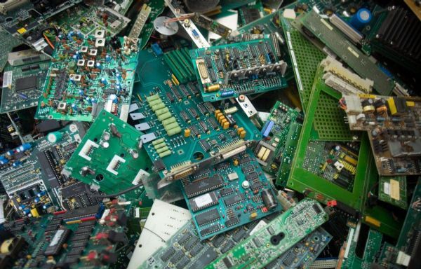 Waste circuit board