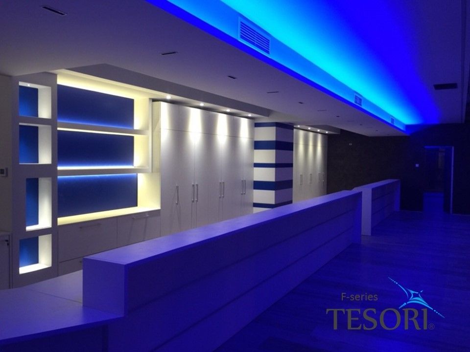Tesori F PU cornices for LED indirect lighting