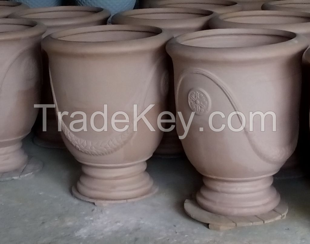 Ceramic pot