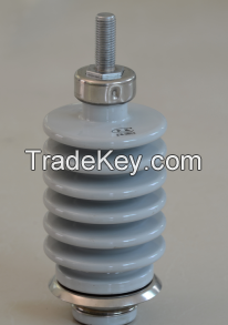Porcelain insulator for capacitor bushing with 6 sheds