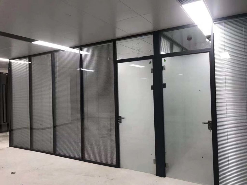 Popular Interior Aluminum Frame Double Glass Office Partition with Blind