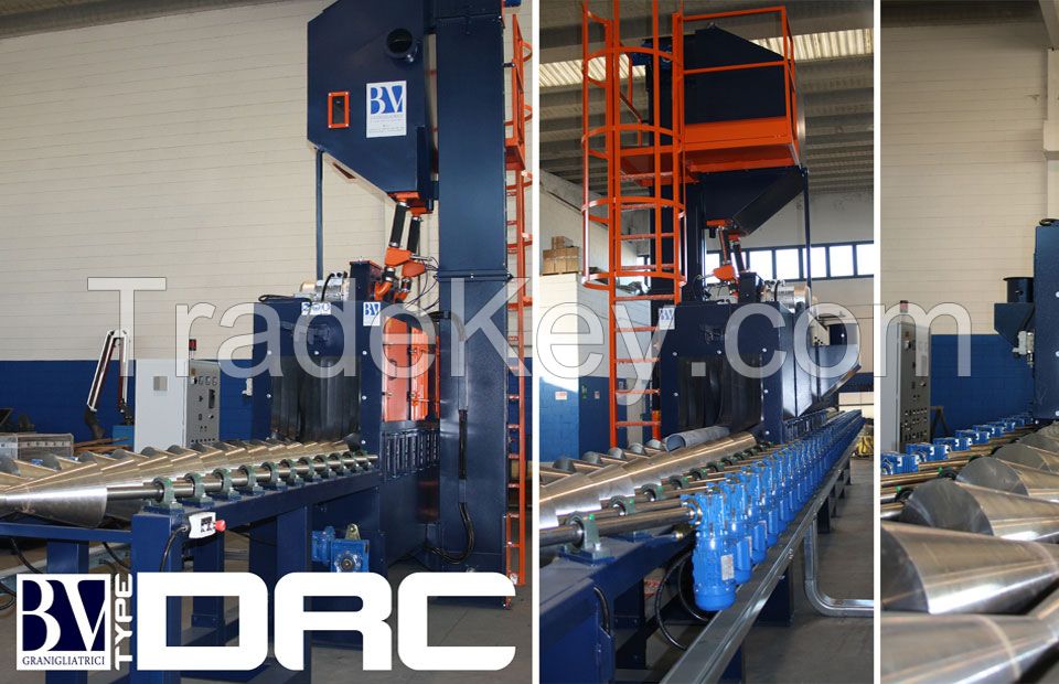Shot blasting machine with rotary table for metal surface cleaning