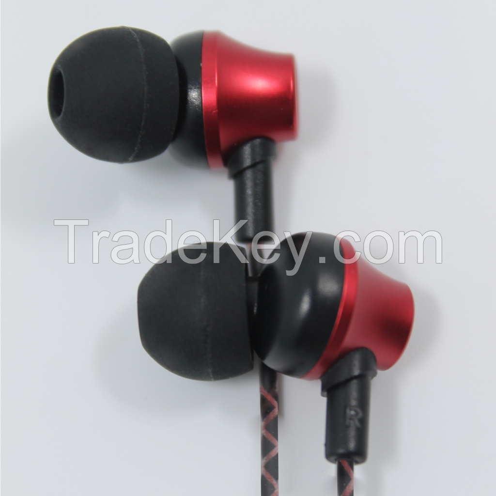 Diomix  In-ear Metal Earphones with volume + mic for iPhone 6/6S Plus, iPad, Samsung, Nexus and more