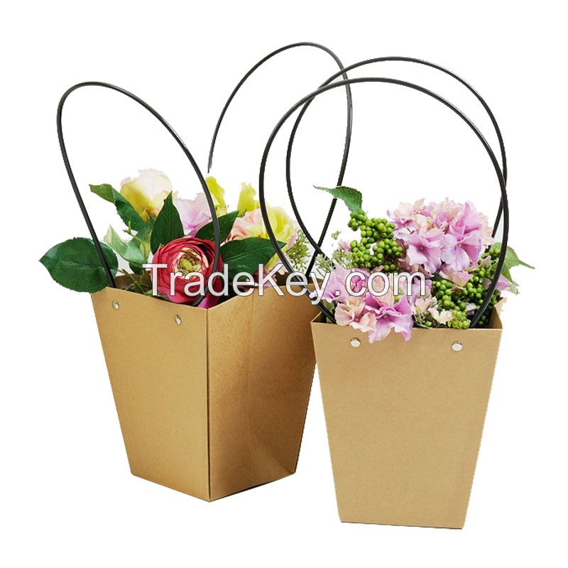 Fancy Kraft Paper Bag for Flower Wrapping Promotional Florist Supplies Gift Wrapping Decoration Shopping Bag With PVC Handle