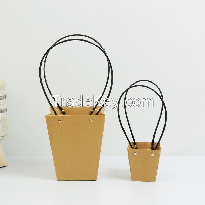 Fancy Kraft Paper Bag for Flower Wrapping Promotional Florist Supplies Gift Wrapping Decoration Shopping Bag With PVC Handle