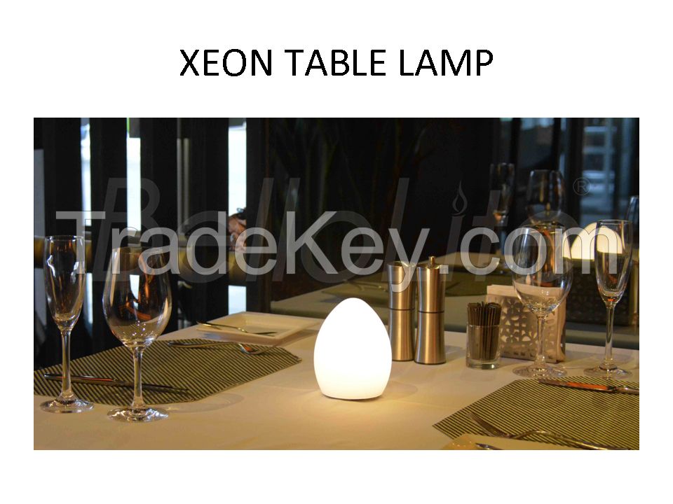 XEON TABLE LAMP