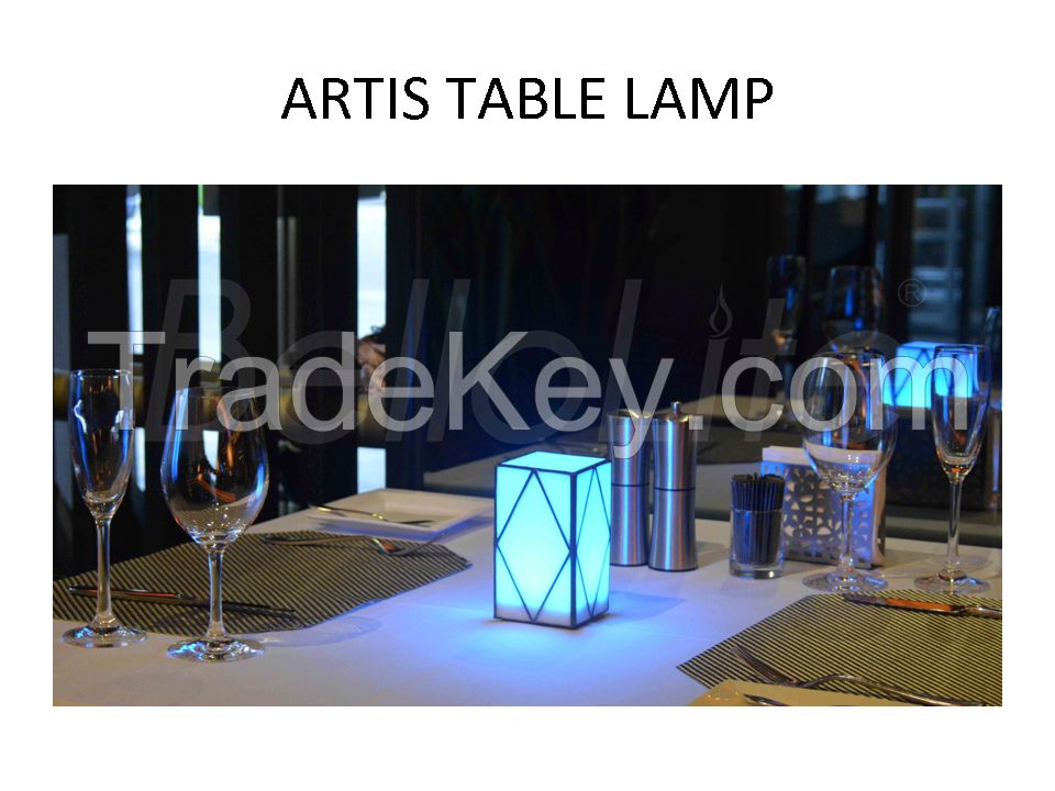 ARTIS  TABLE LAMP