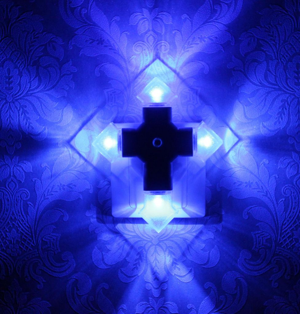 Led Cross Night Light (arrow Shape) With Auto Sensor