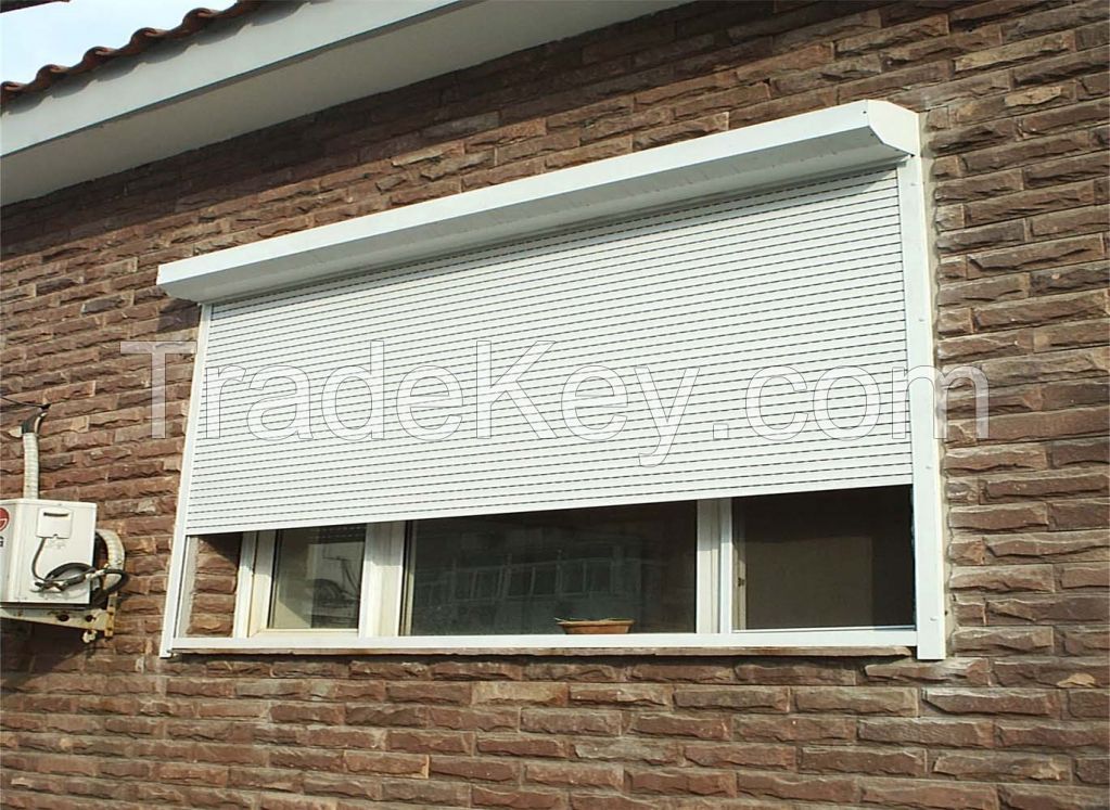 aluminium roller shutter with manual control