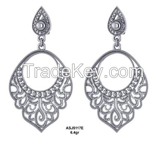 filigree earring 