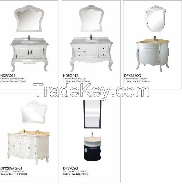 Washbasin with pedestal