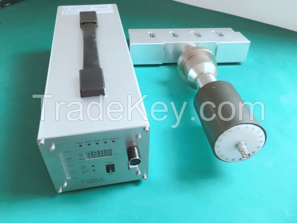 Ultrasonic plastic welding generator,