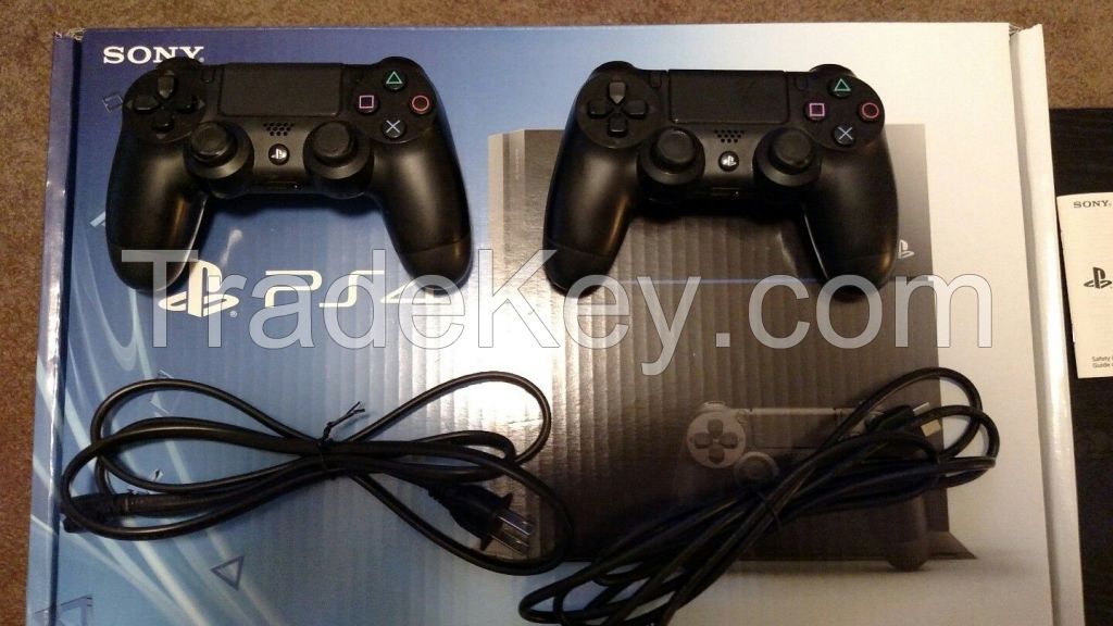 New Sony Playstation 4 500GB , 2 Controllers & 6 Free Games Original