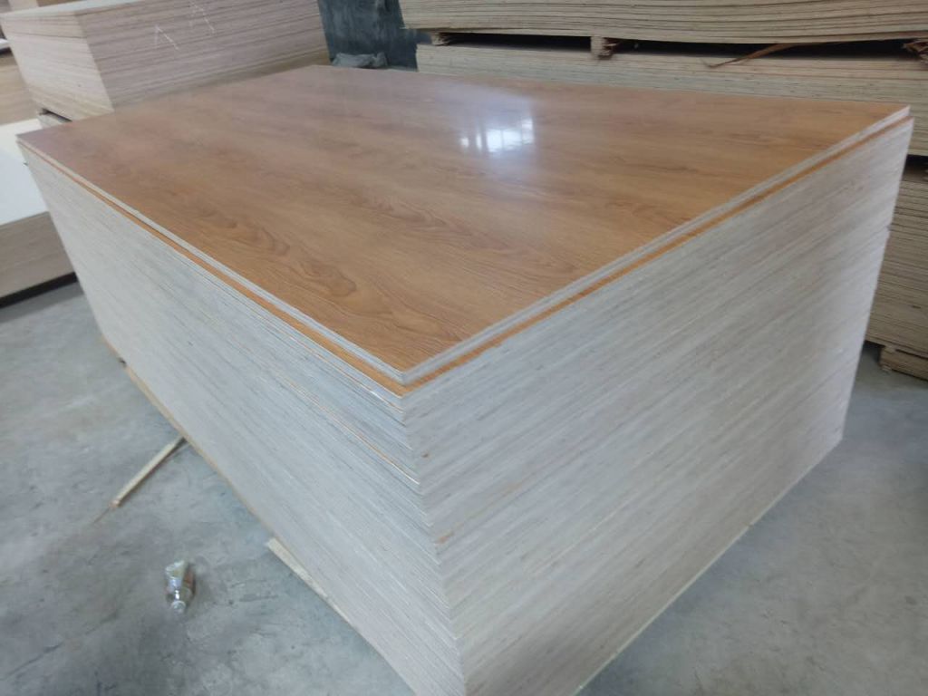 Hot Sale Factory Price Commercial Plywood