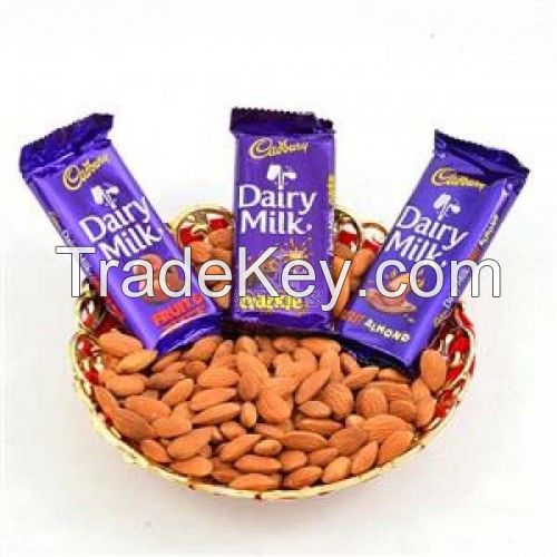 ALMOND AND DAIRY MILK HAMPER