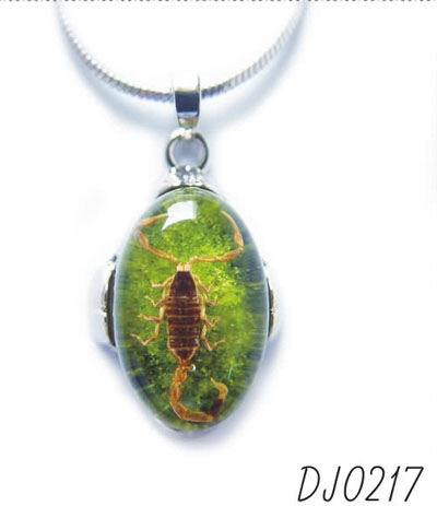 real fashion jewelry insect abmer jewelry pendants