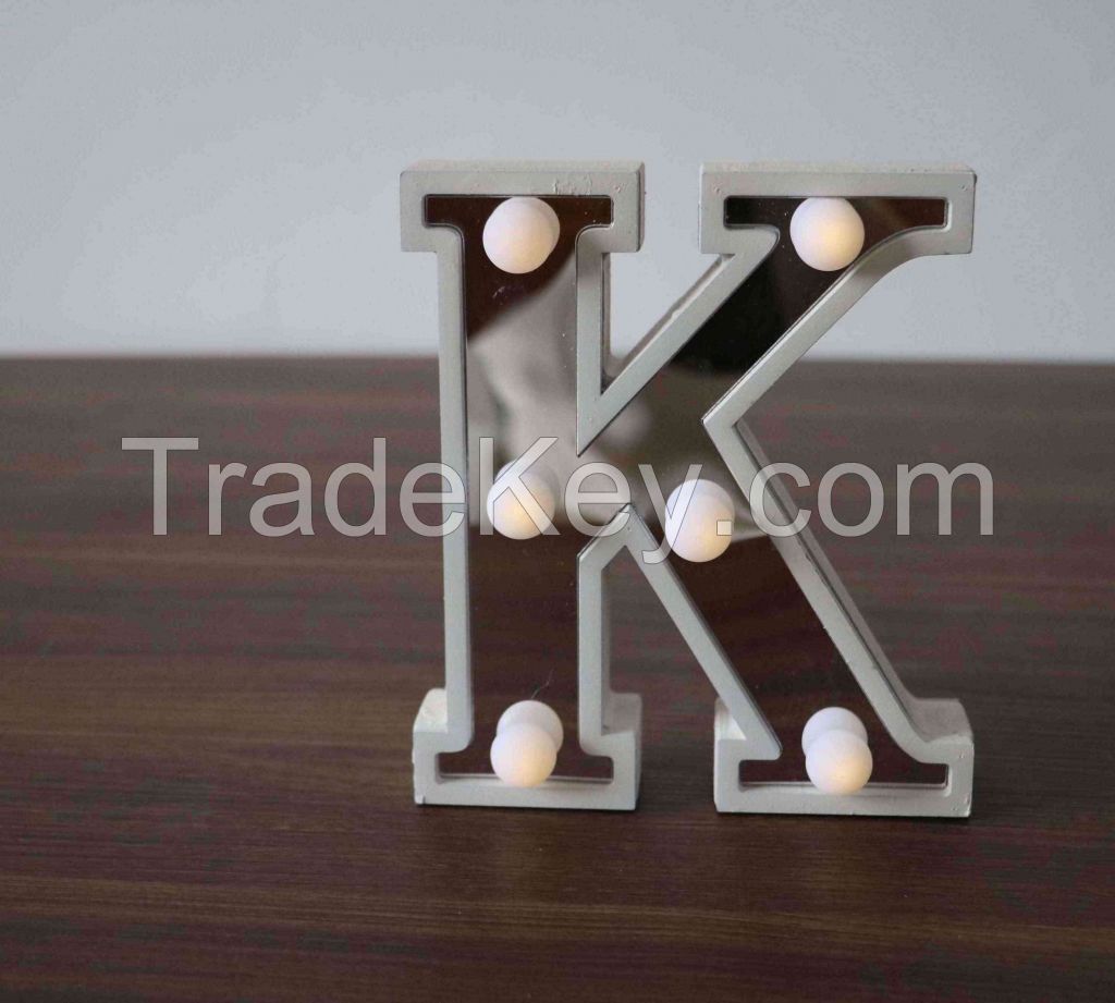 Customized decoration wooden alphabet letter love type led lights