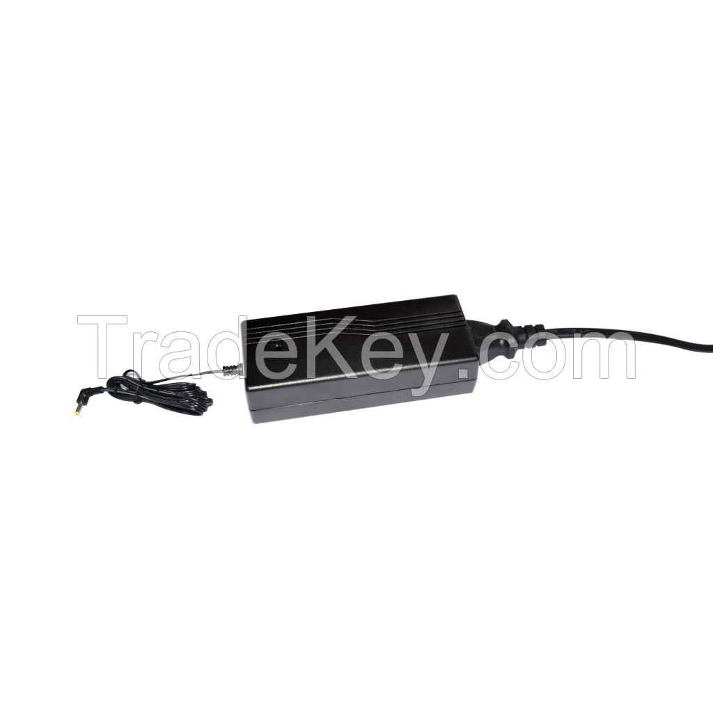 Laptop AC/DC adapter