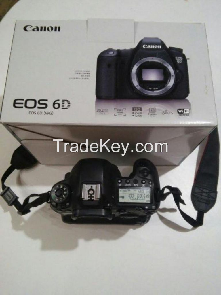Brand New Canon EOS 5D Mark II Digital SLR Camera With EF 24-105mm IS Lens