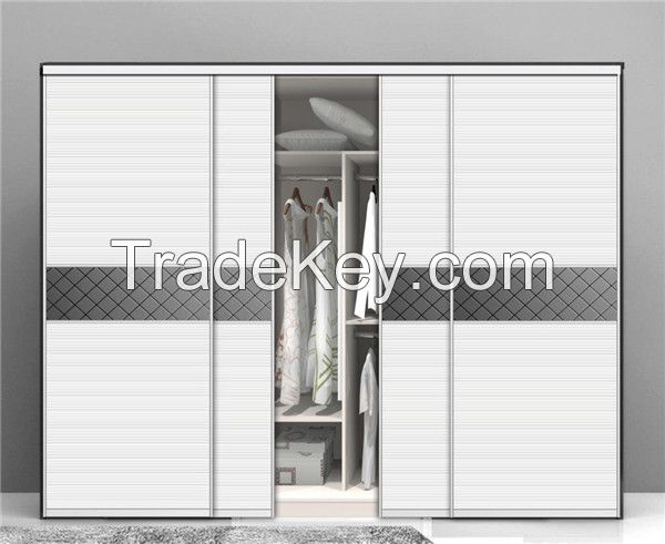 Sliding door