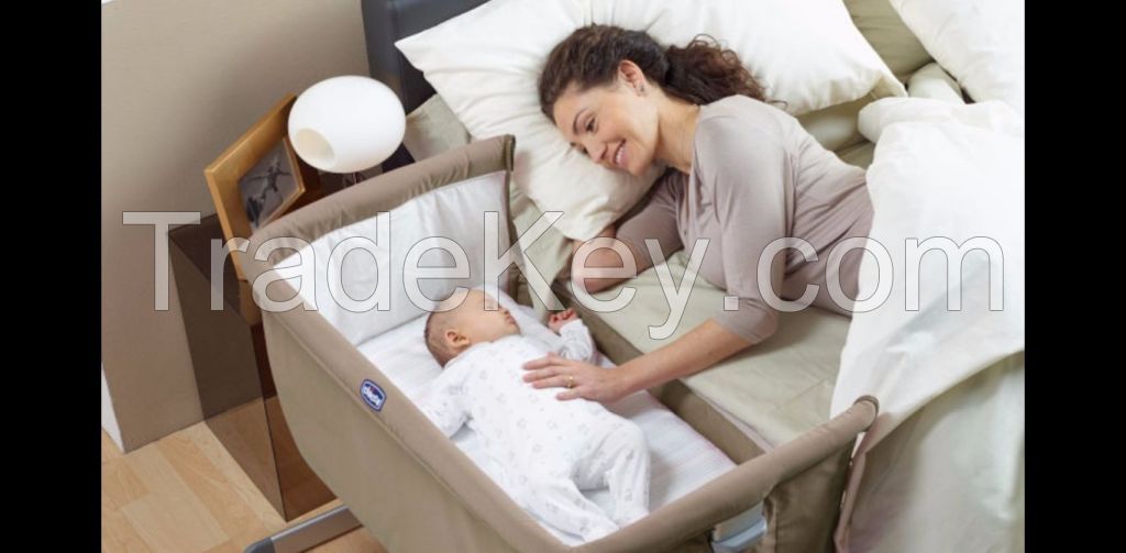 Chicco Next 2 Me (Next2Me) Bedside Co-Sleep Baby Crib