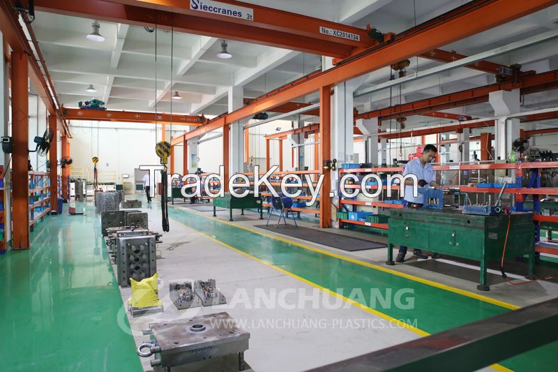 injection mold,mould,plastic parts moulding,mold fabricaor,plastics fabrication