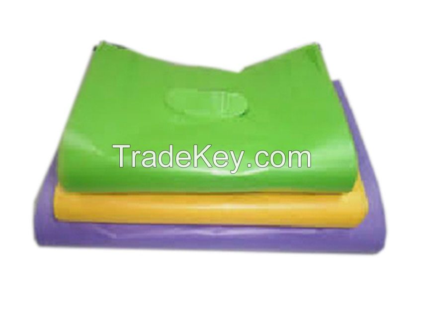 Die cut handle plastics bags