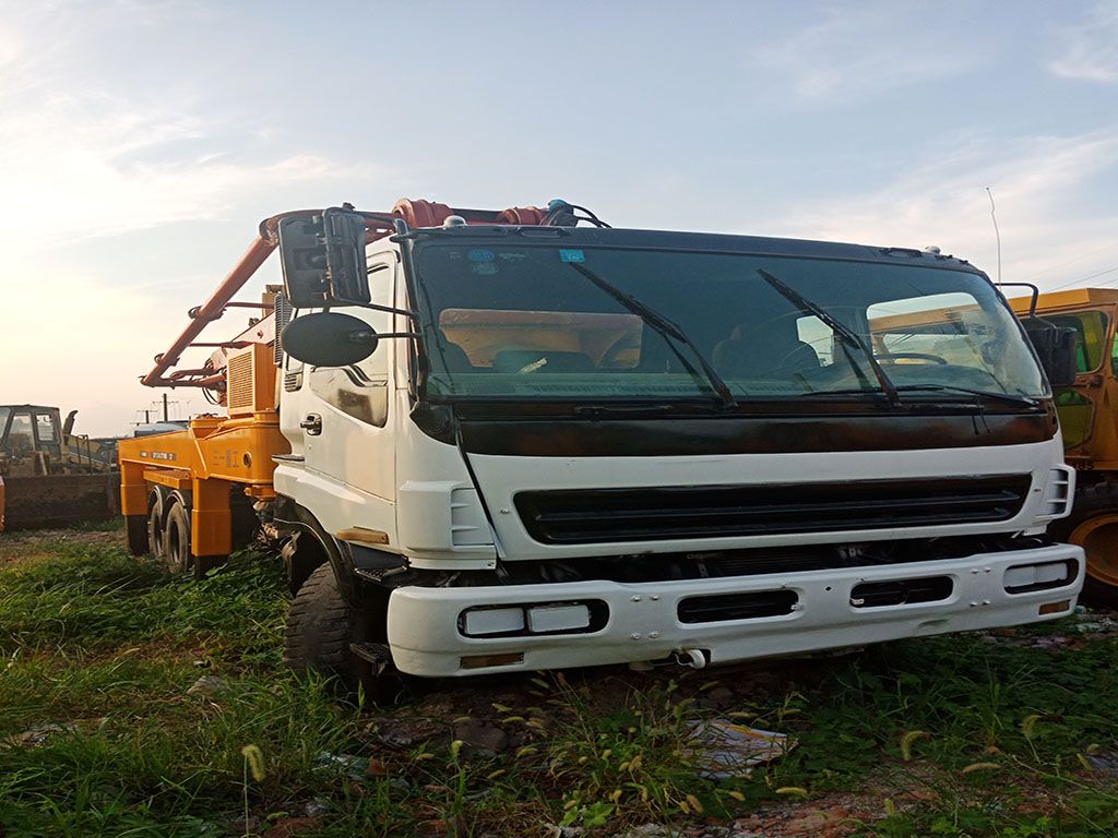 Used Sany SY5383THB 37 Concrete Pump