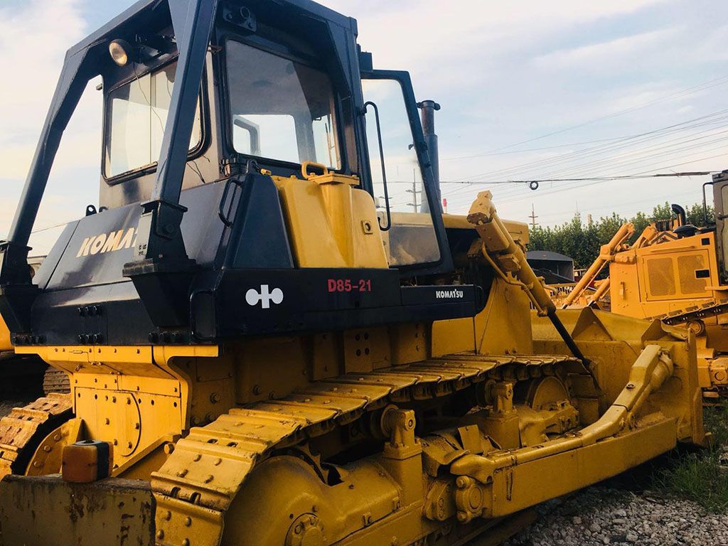 Used Komatsu D85-21 Crawler Bulldozer