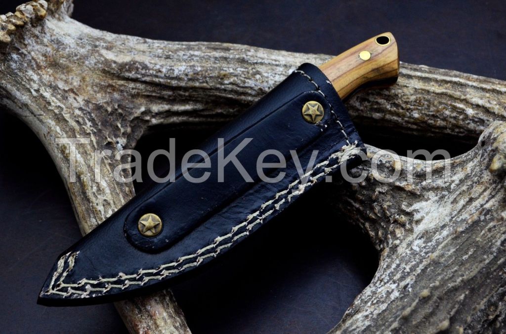 Custom Handmade Damascus Skinner knife