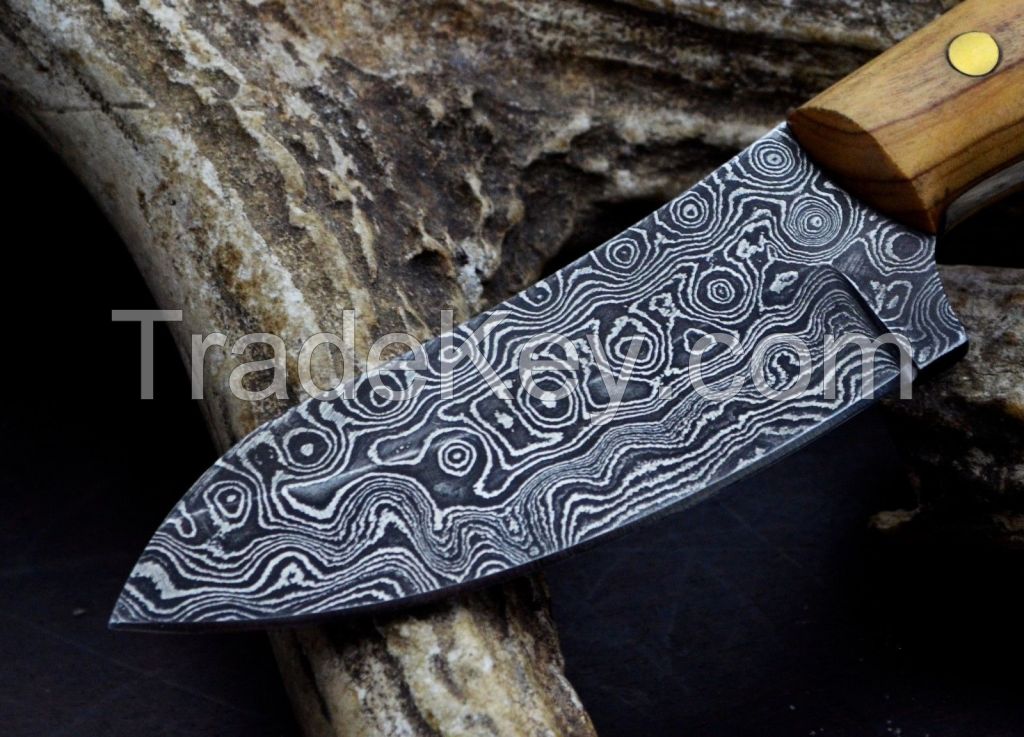 Custom Handmade Damascus Skinner knife